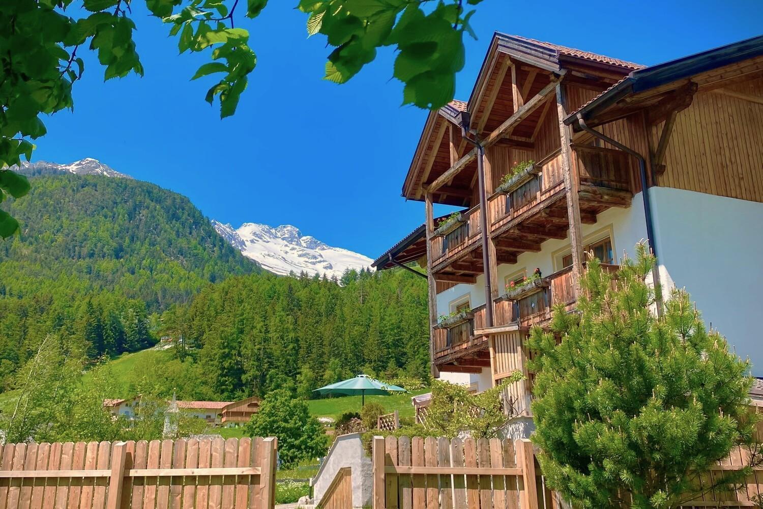 Apartments & Wellness Loefflerblick Cadipietra Exterior photo